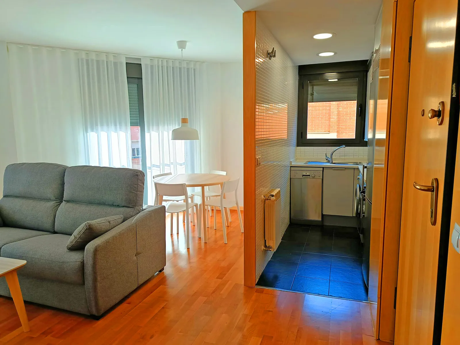Piso de 1 dormitorio en Travesia de las Cruces, 3 1D, Guadalajara 02 Salón