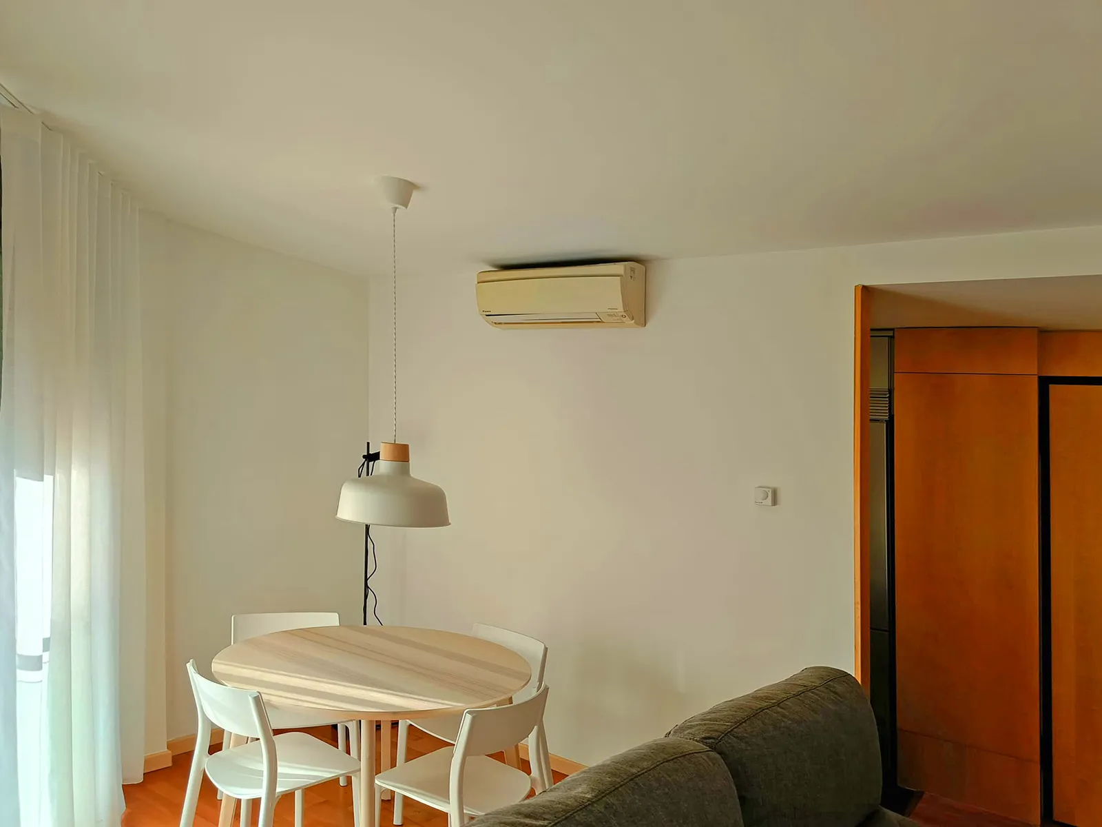 Piso de 1 dormitorio en Travesia de las Cruces, 3 1D, Guadalajara 04 Comedor